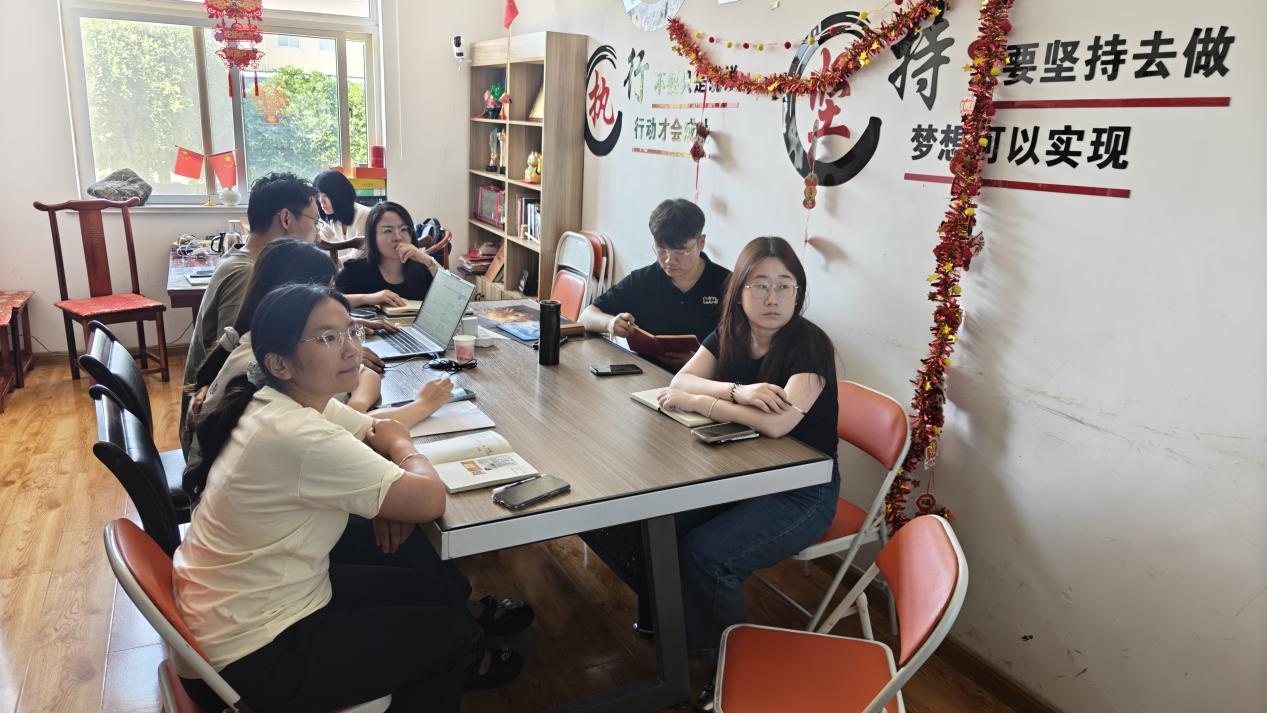 JoJo Team bevordert de wereldwijde handelsexpertise met Alibaba geavanceerde AI-training