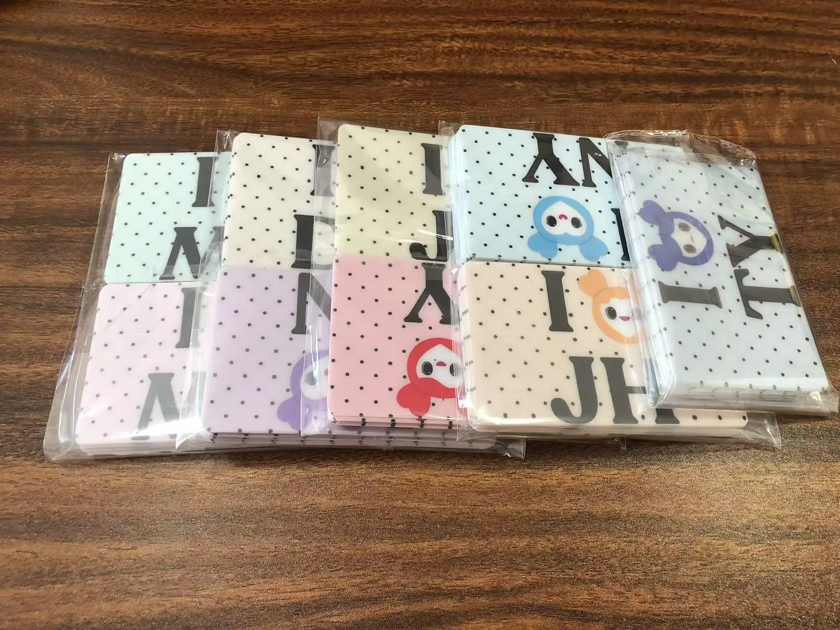 JOJO Pack verzendt creditcardomslagstickers naar Amerikaanse klanten