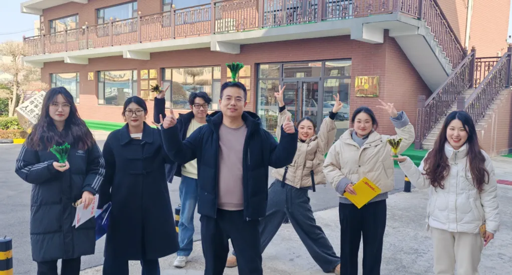 Korte lunchpauze geeft kantoor energie met shuttleplezier